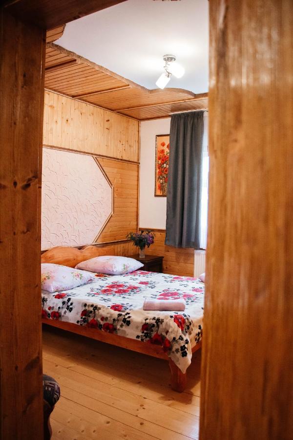 Котедж З Неймовірними Краєвидами, Карпатський Чан Dream, Чан Джакузі Slavske Ngoại thất bức ảnh